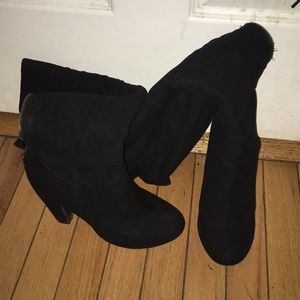 Knee-high heeled boots